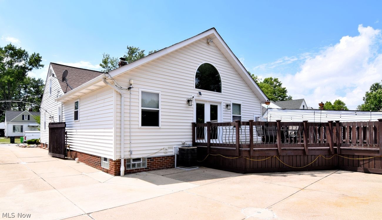 1181 Sunset Road Mayfield Heights OH 44124