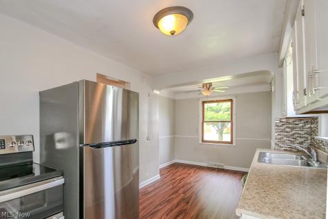 262 E 323rd Street Willowick OH 44095