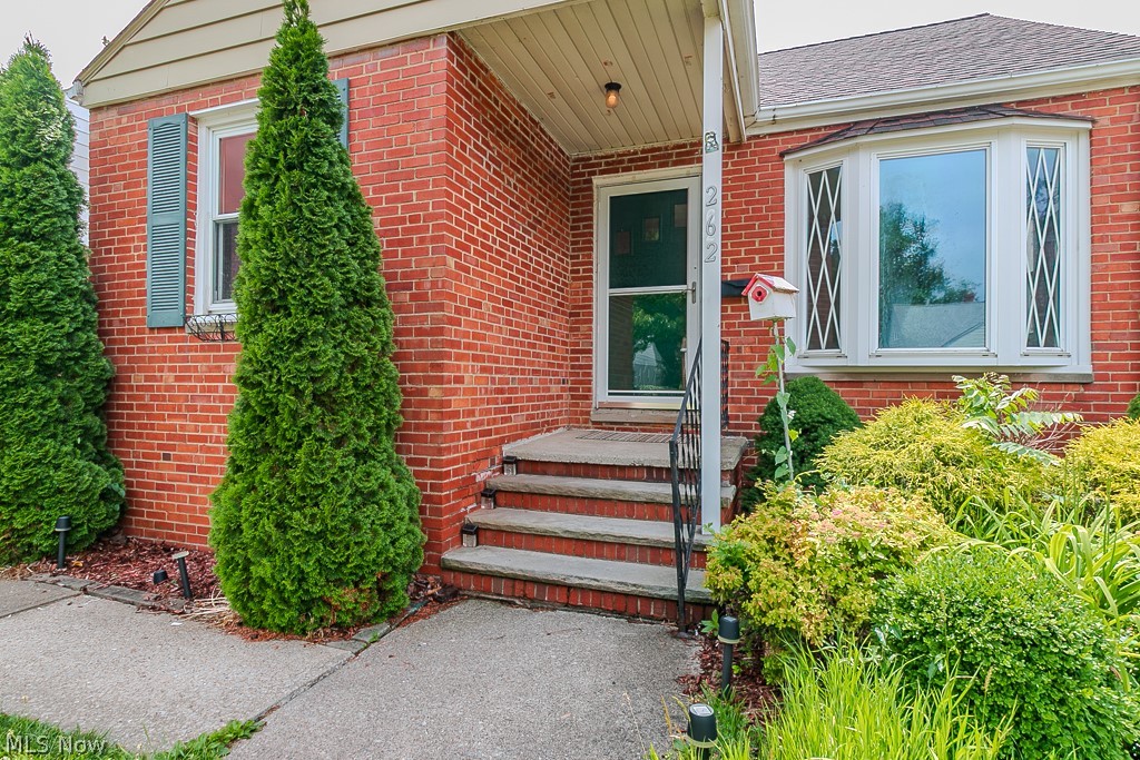 262 E 323rd Street Willowick OH 44095