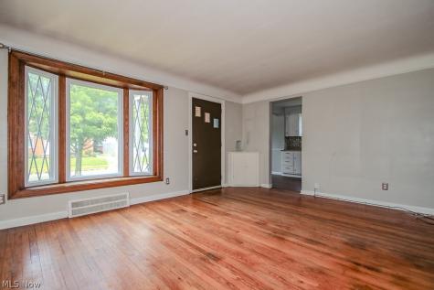 262 E 323rd Street Willowick OH 44095