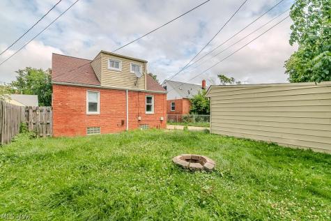 262 E 323rd Street Willowick OH 44095