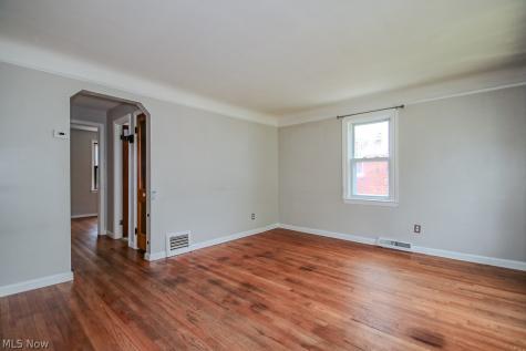 262 E 323rd Street Willowick OH 44095