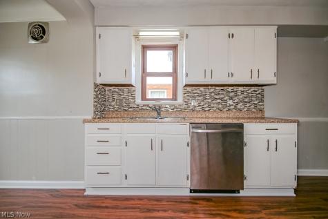 262 E 323rd Street Willowick OH 44095