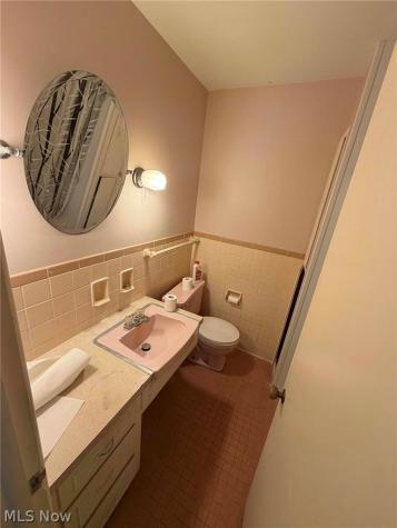 5022 Lawndale Street NW Canton OH 44708