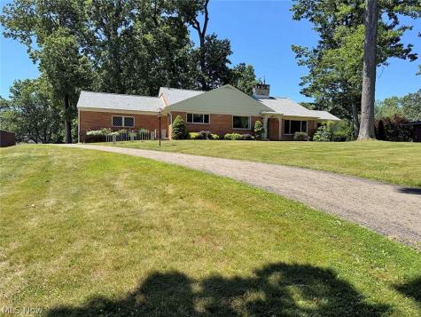 5022 Lawndale Street NW Canton OH 44708
