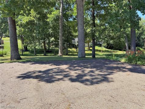 5022 Lawndale Street NW Canton OH 44708