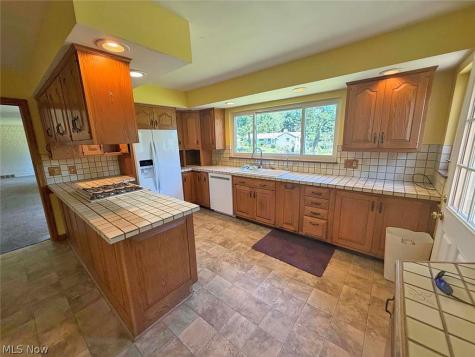 5022 Lawndale Street NW Canton OH 44708