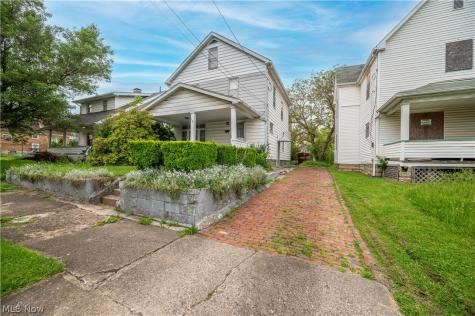 1604 First Street Youngstown OH 44509