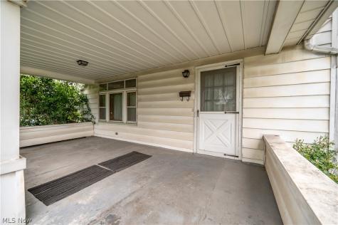1604 First Street Youngstown OH 44509