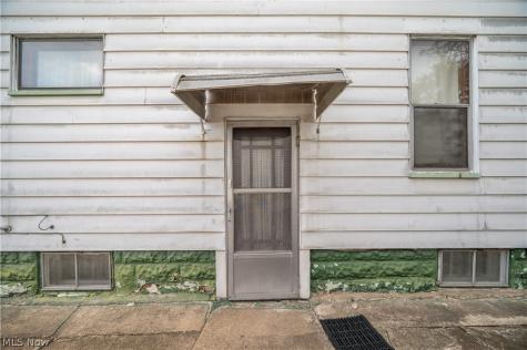 1604 First Street Youngstown OH 44509