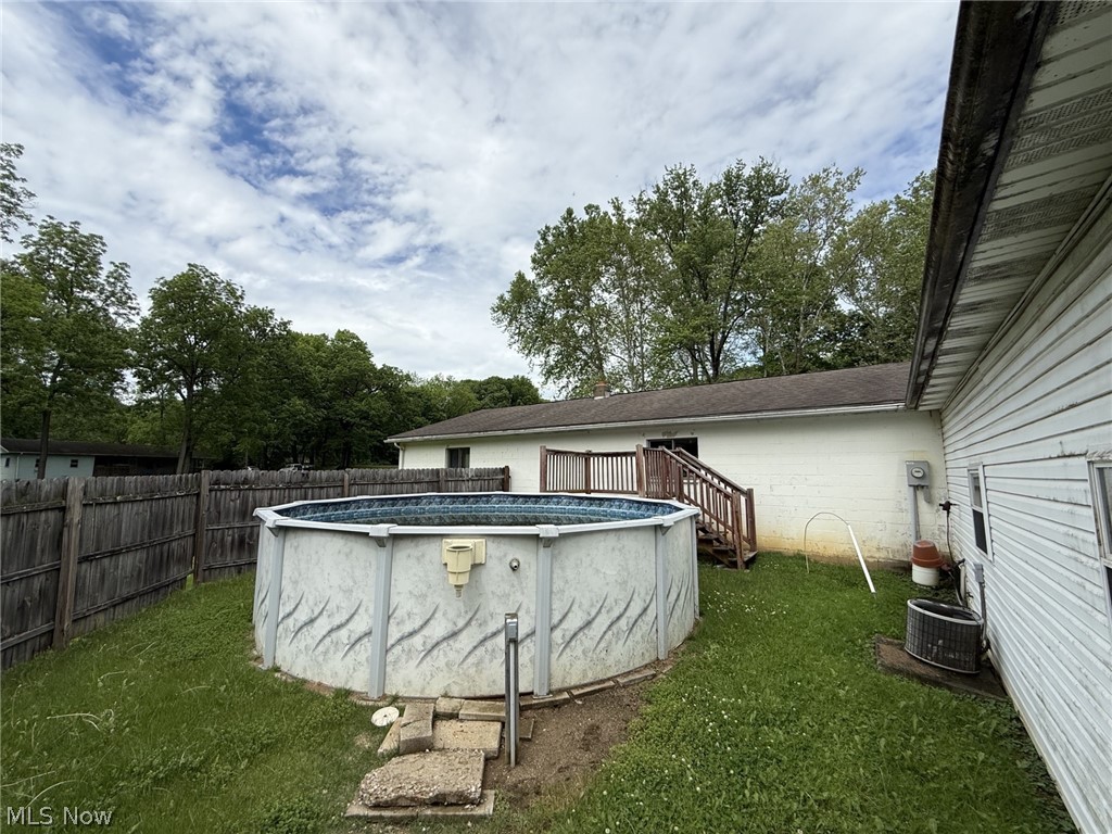 23501 County Road 93 Fresno OH 43824