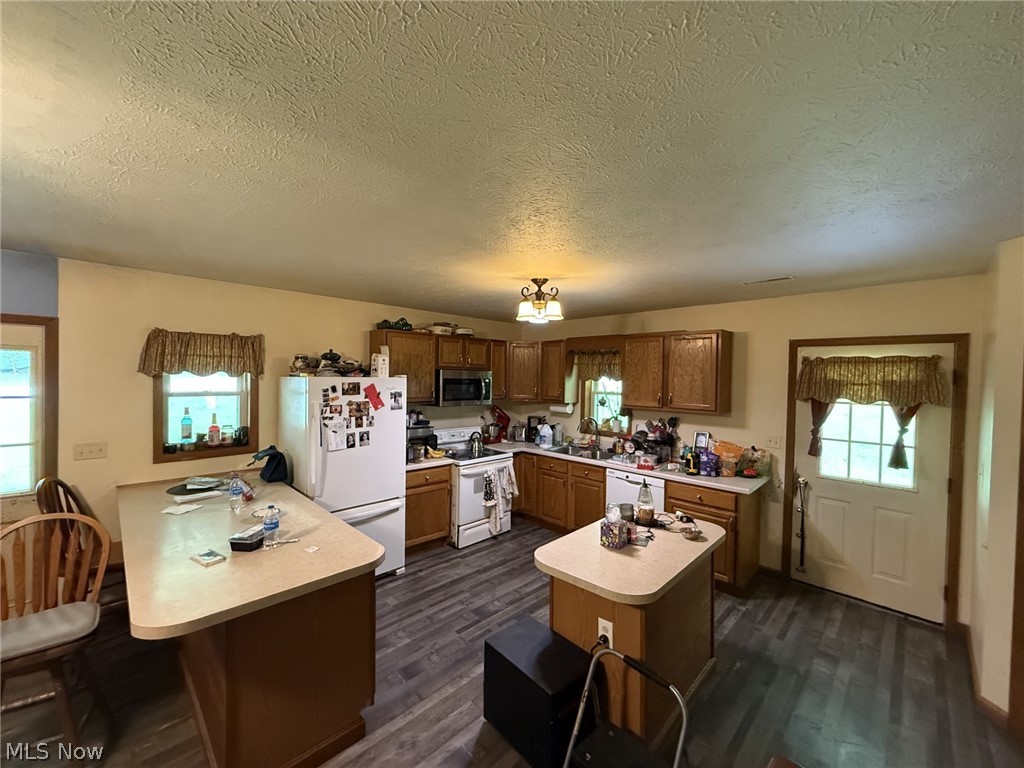 23501 County Road 93 Fresno OH 43824