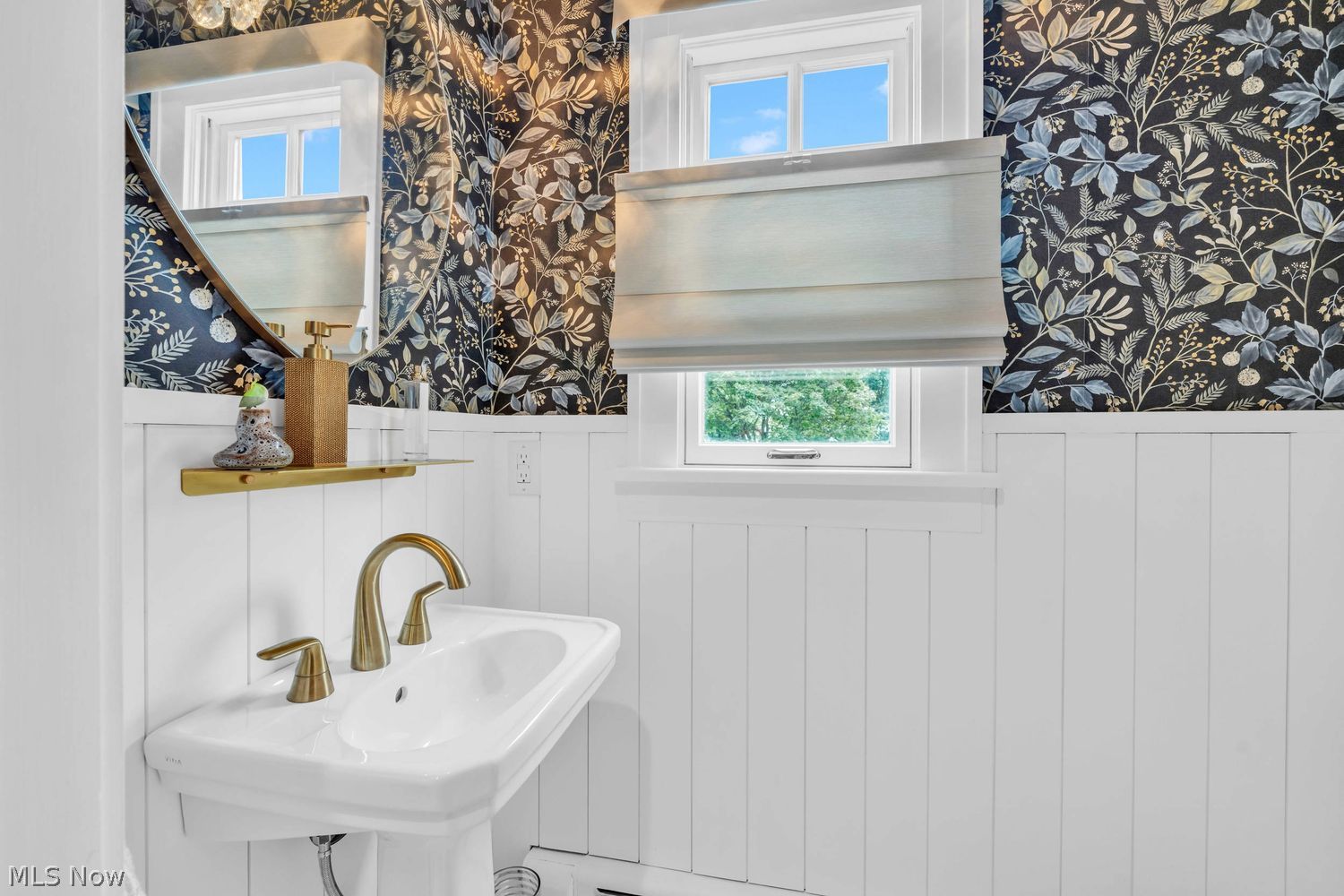 19462 Beach Cliff Boulevard Rocky River OH 44116