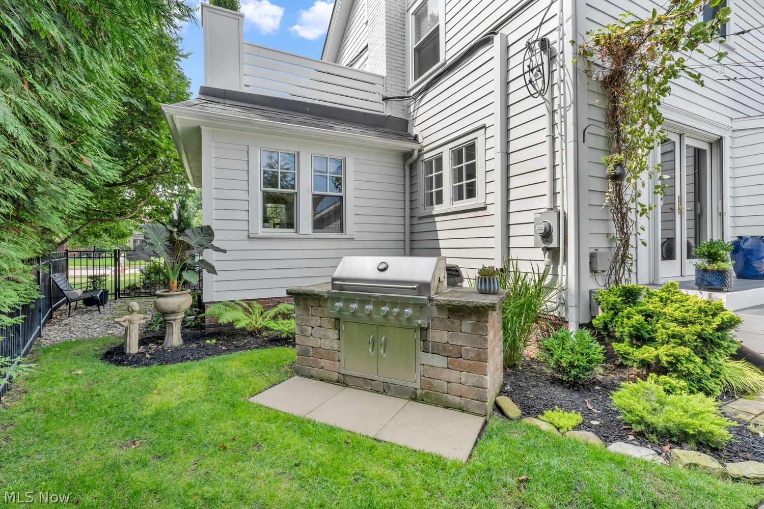 19462 Beach Cliff Boulevard Rocky River OH 44116
