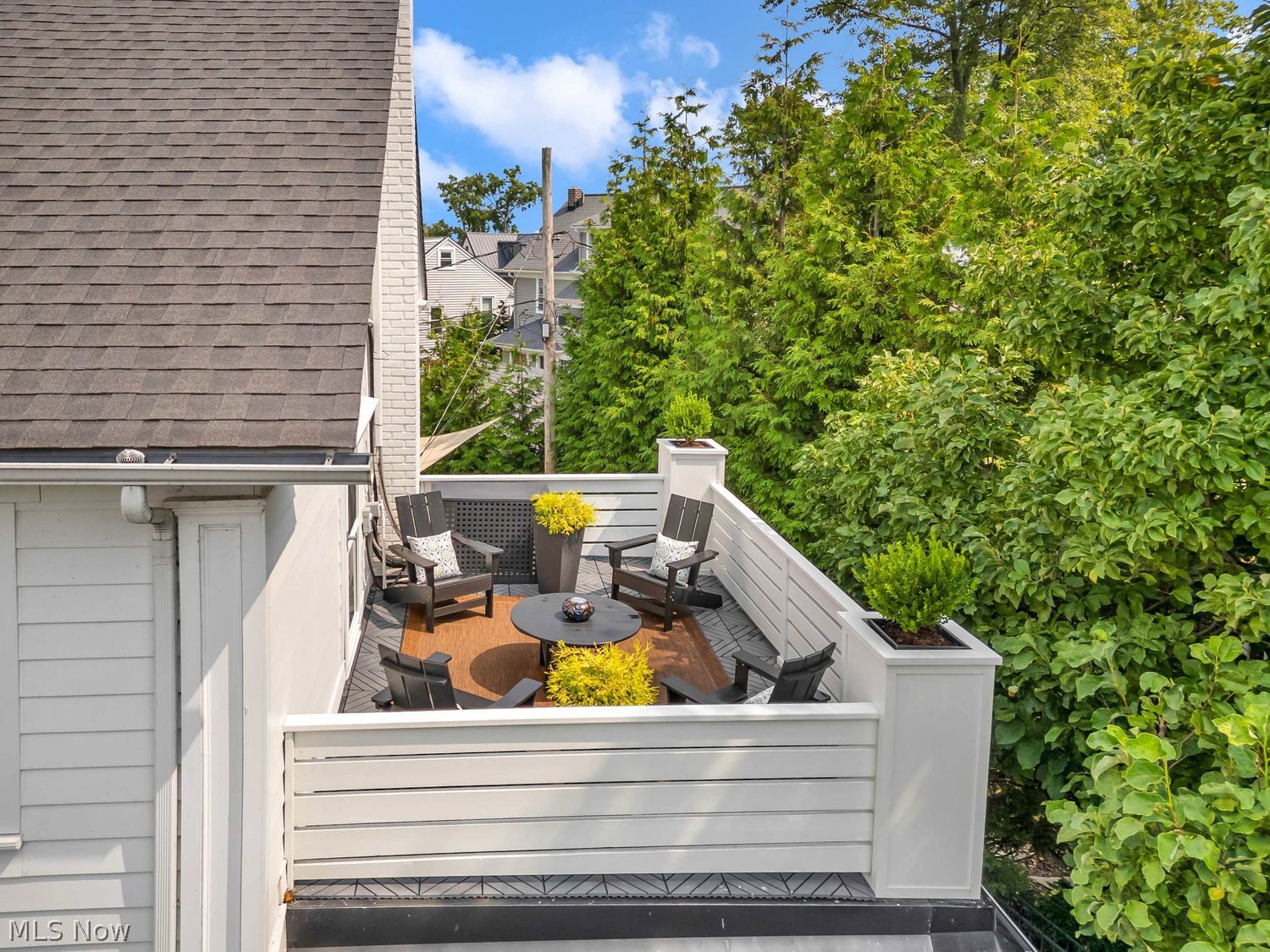 19462 Beach Cliff Boulevard Rocky River OH 44116