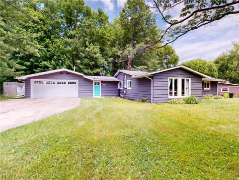 1063 Thistleridge Drive Macedonia OH 44056
