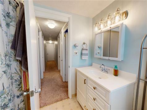 1063 Thistleridge Drive Macedonia OH 44056