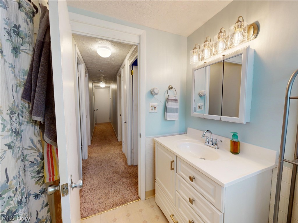 1063 Thistleridge Drive Macedonia OH 44056