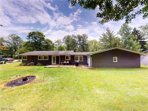 1063 Thistleridge Drive Macedonia OH 44056
