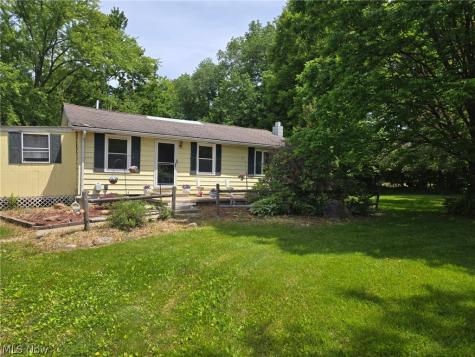 348 Fox Lake Road Wooster OH 44691