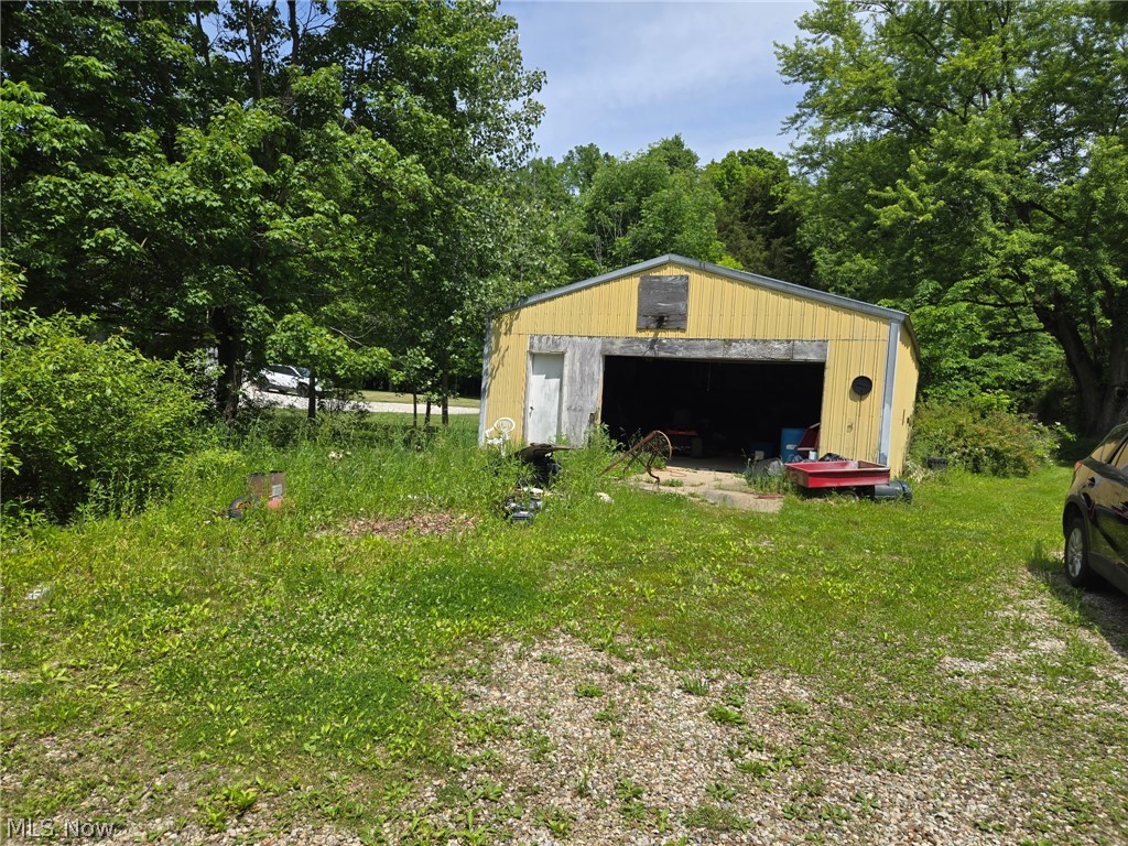 348 Fox Lake Road Wooster OH 44691