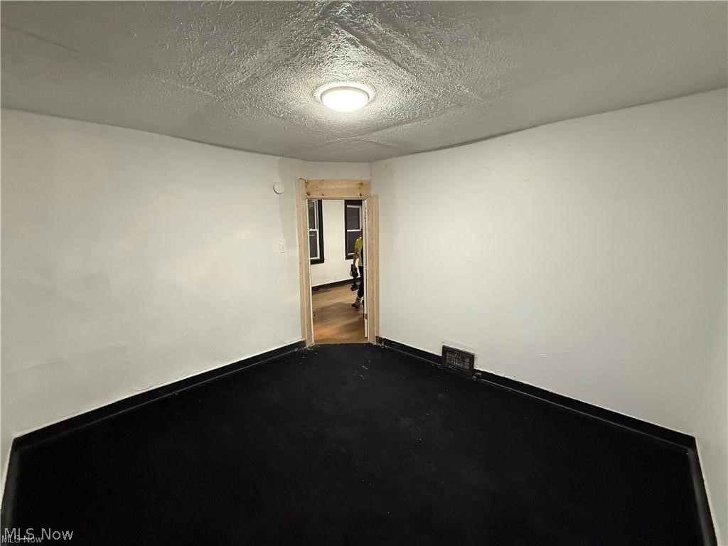 2113 W 104th Street Cleveland OH 44102