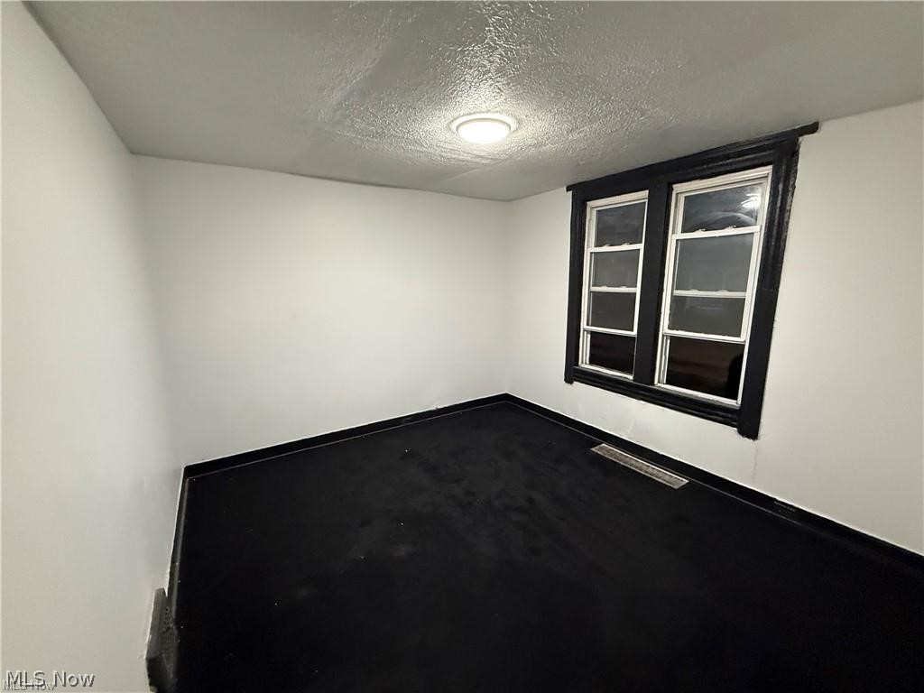 2113 W 104th Street Cleveland OH 44102