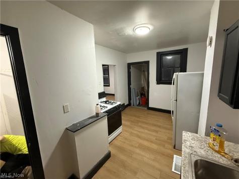 2113 W 104th Street Cleveland OH 44102
