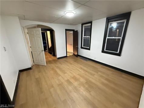 2113 W 104th Street Cleveland OH 44102