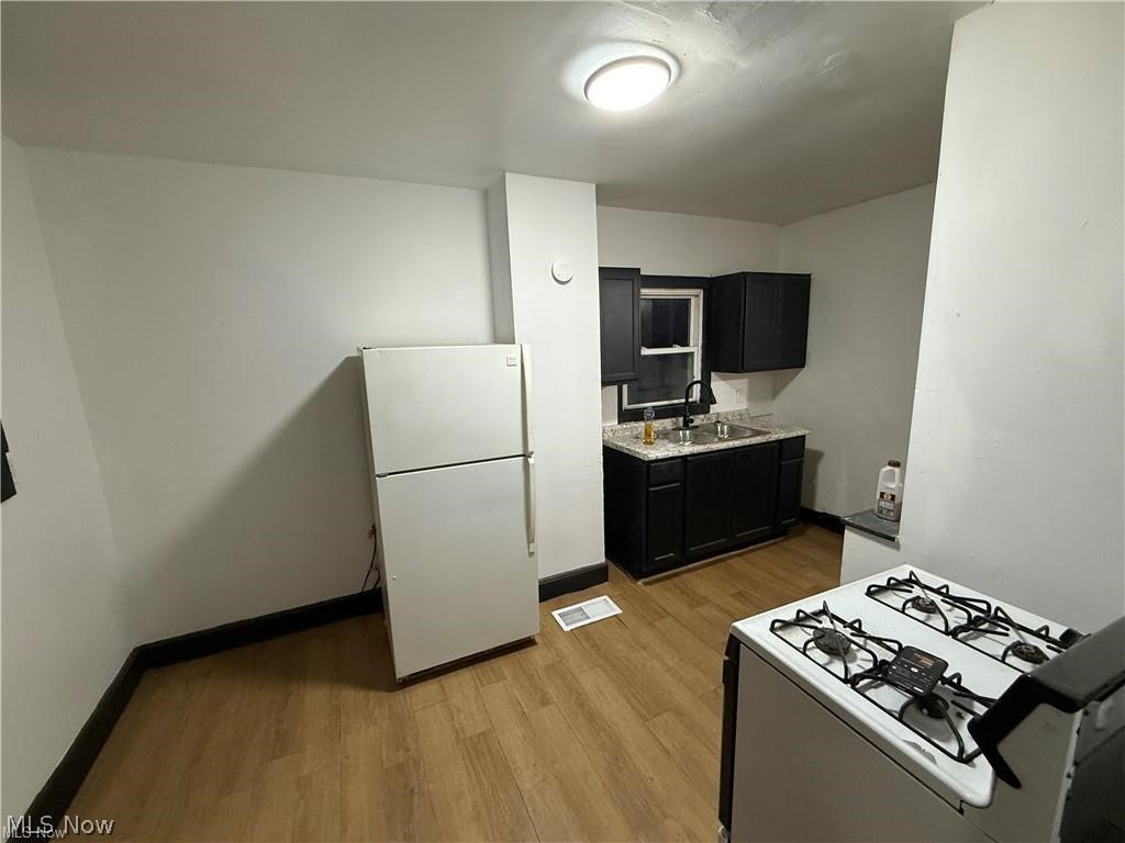 2113 W 104th Street Cleveland OH 44102