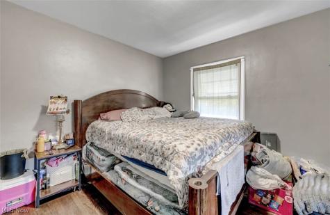 1755 E 36th Street Lorain OH 44055