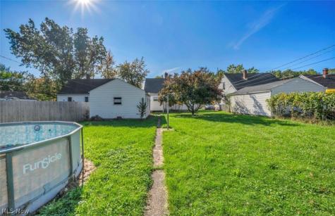 1755 E 36th Street Lorain OH 44055