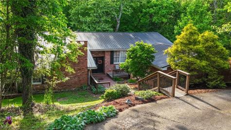 140 Sylvan Way Marietta OH 45750