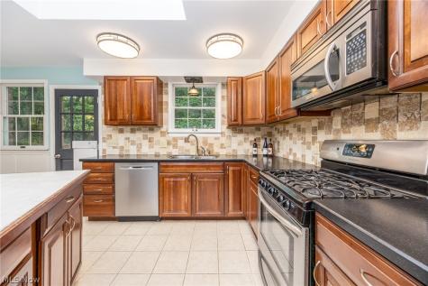 140 Sylvan Way Marietta OH 45750