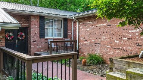 140 Sylvan Way Marietta OH 45750