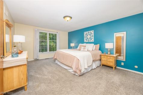 140 Sylvan Way Marietta OH 45750