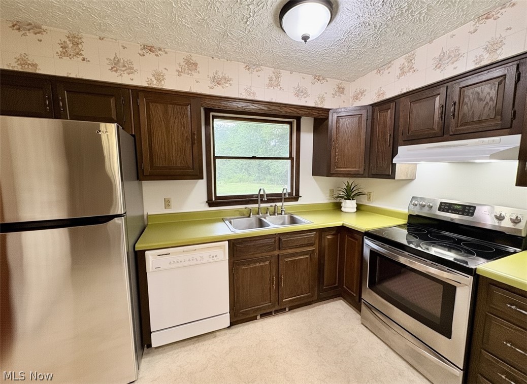 16481 Hart Road Montville OH 44064