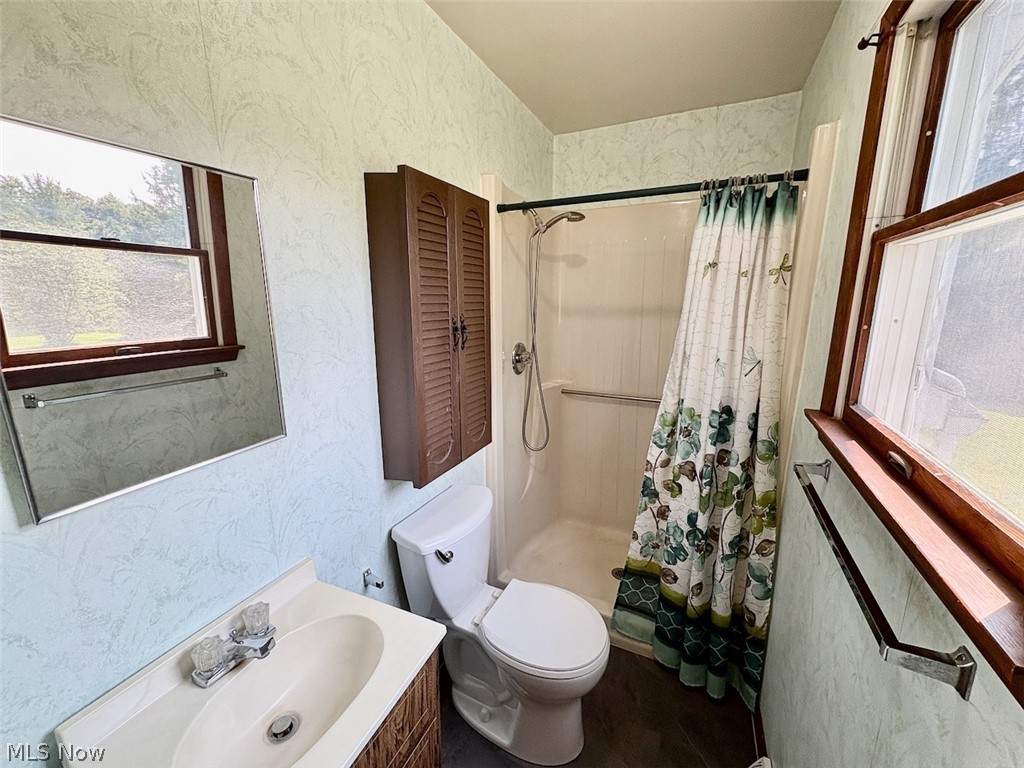 16481 Hart Road Montville OH 44064