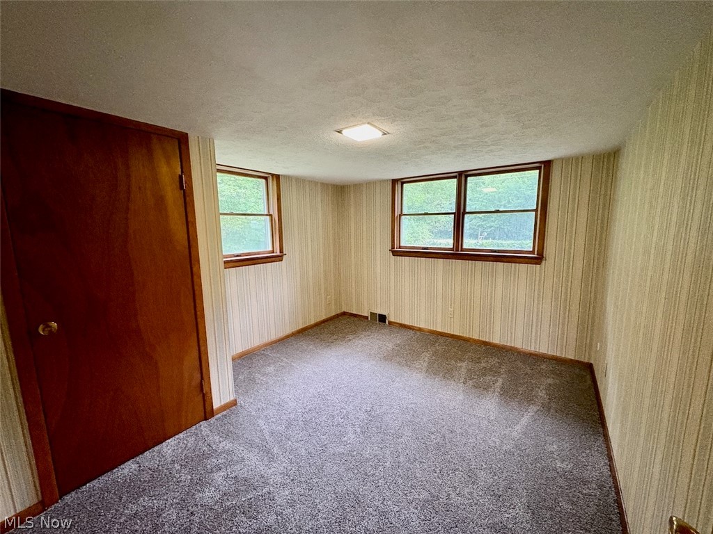 16481 Hart Road Montville OH 44064