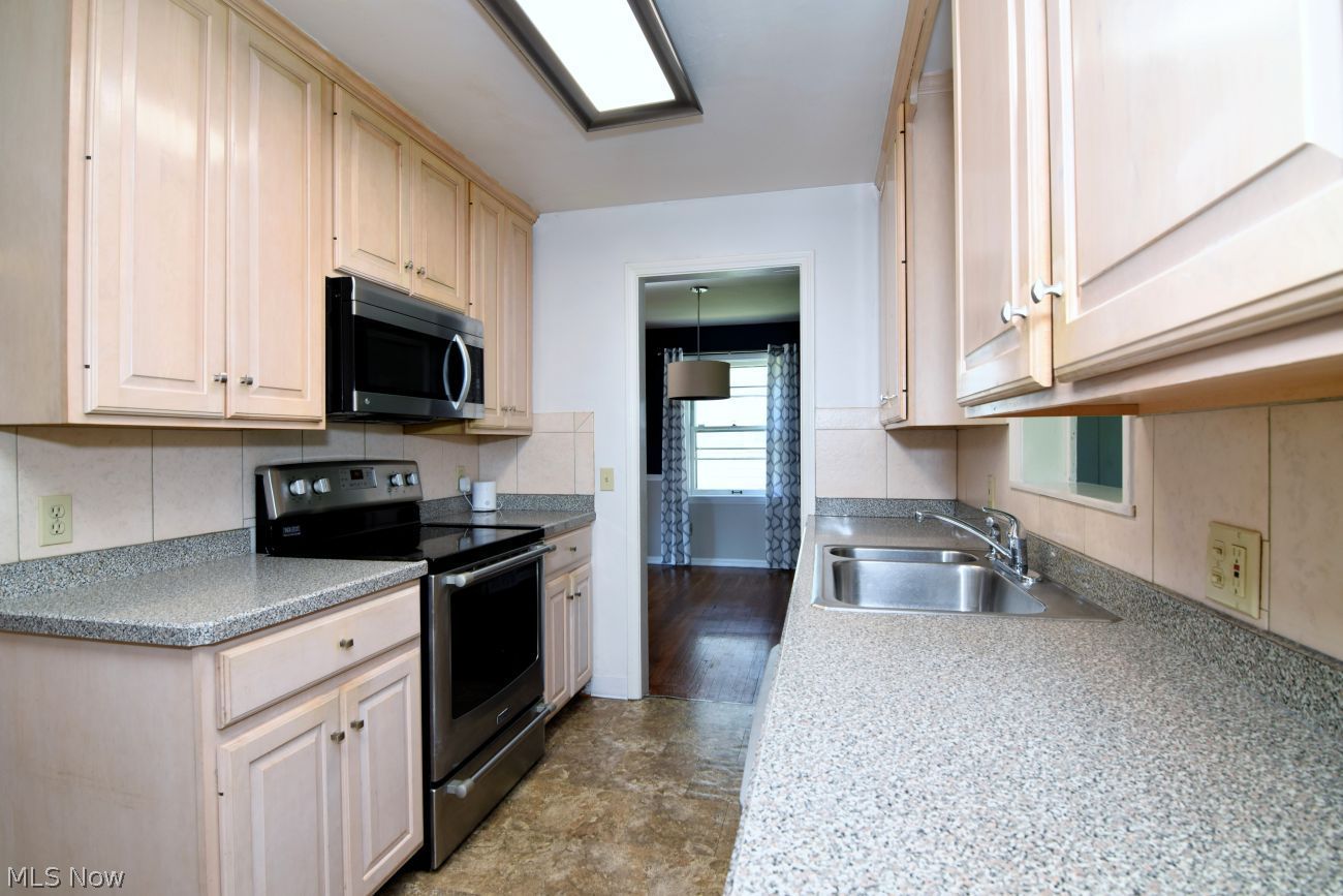 1768 Maywood Road South Euclid OH 44121