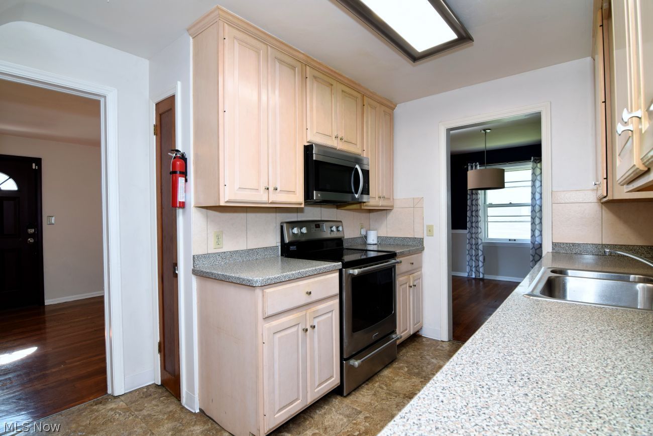 1768 Maywood Road South Euclid OH 44121