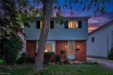 122 Courtland Boulevard Eastlake OH 44095