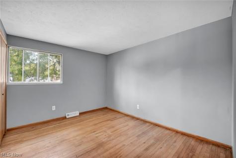 122 Courtland Boulevard Eastlake OH 44095
