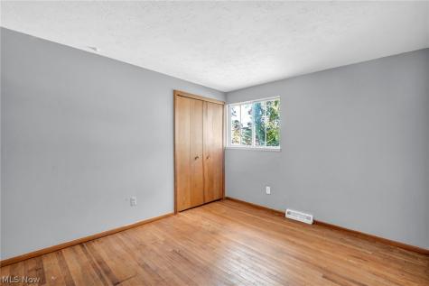 122 Courtland Boulevard Eastlake OH 44095