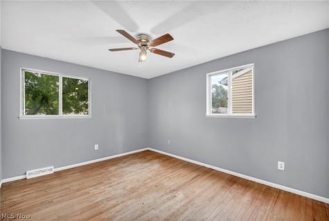 122 Courtland Boulevard Eastlake OH 44095
