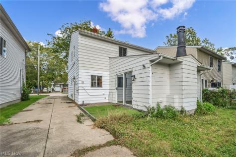 122 Courtland Boulevard Eastlake OH 44095