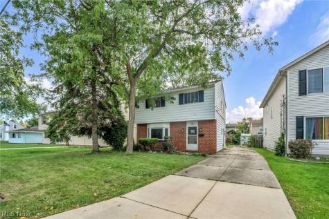 122 Courtland Boulevard Eastlake OH 44095