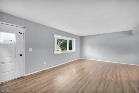122 Courtland Boulevard Eastlake OH 44095