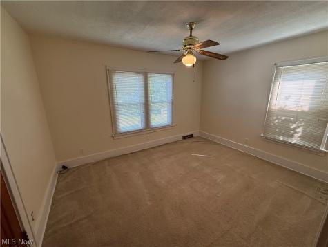 141 Warren Lane Steubenville OH 43953