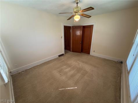 141 Warren Lane Steubenville OH 43953